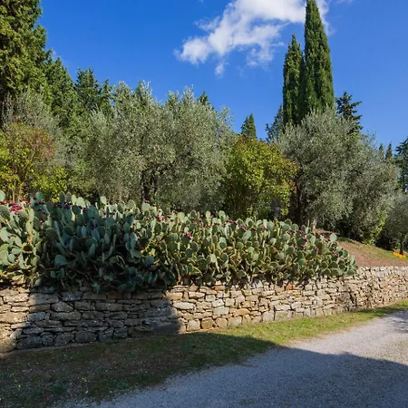 Sprawling In Tuscany With Tennis Court Villa Cortona