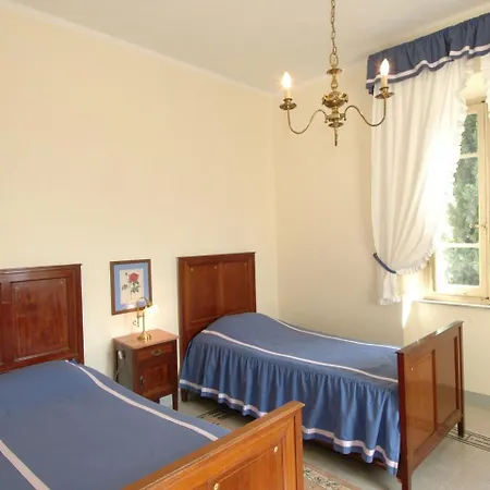 Villa Sprawling In Tuscany With Tennis Court Cortona